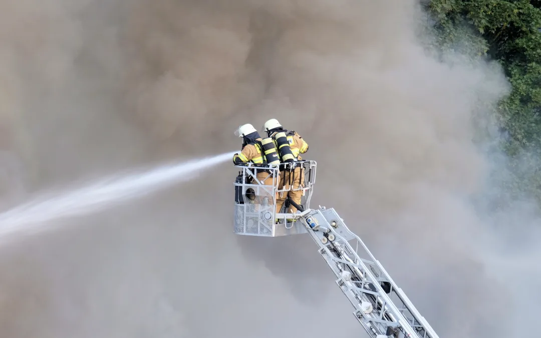 Situação de alerta prolongada até terça-feira devido ao risco agravado de incêndio