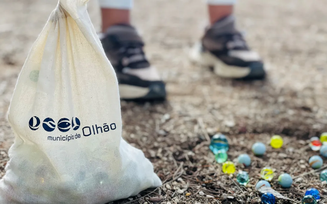 Pátio da Brincadeira leva jogos tradicionais aos recreios escolares de Olhão