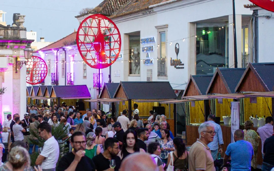 Lagoa Wine Show 2026 regressa com vinho, música e gastronomia