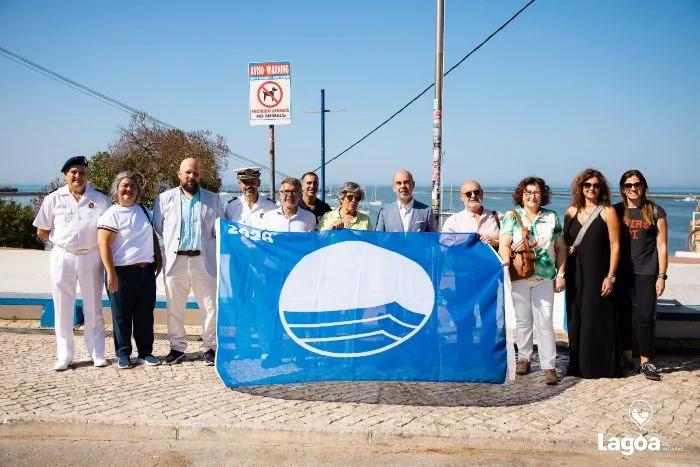 Praias de Lagoa renovam Bandeira Azul em 2026