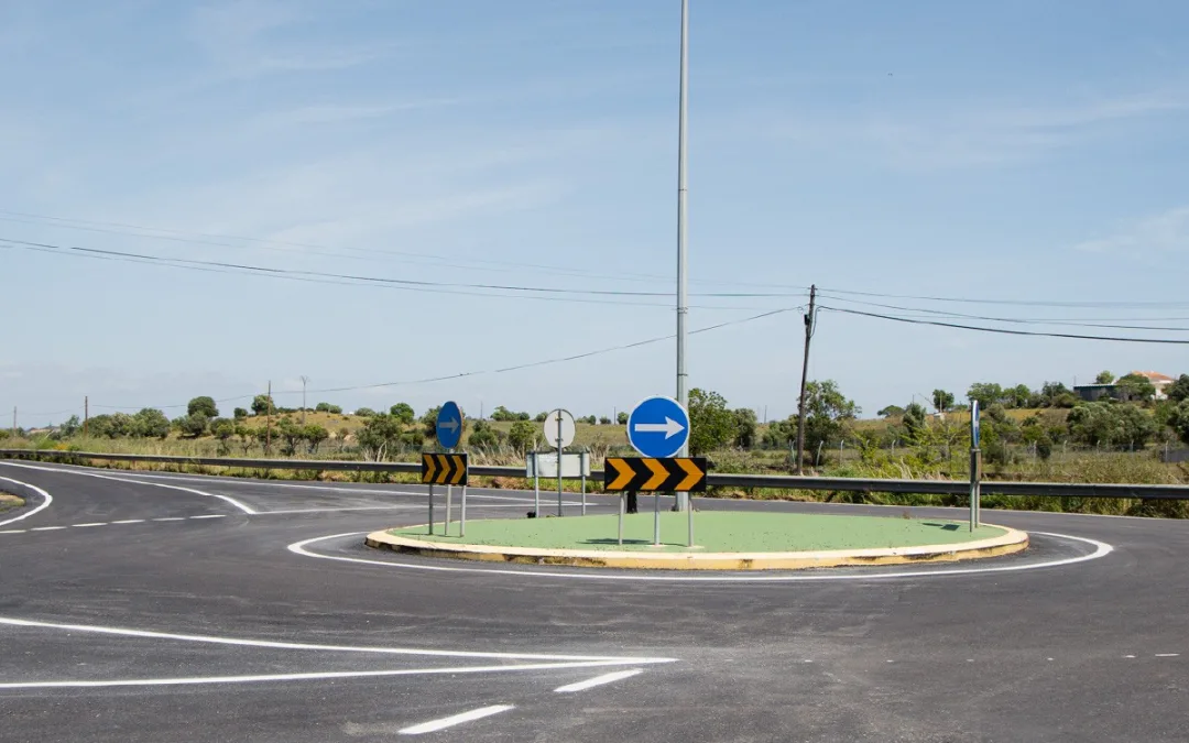 Municipio de Lagoa concluiu cerca de 25 Quilómetros de Pavimentação de ruas e estradas do Concelho