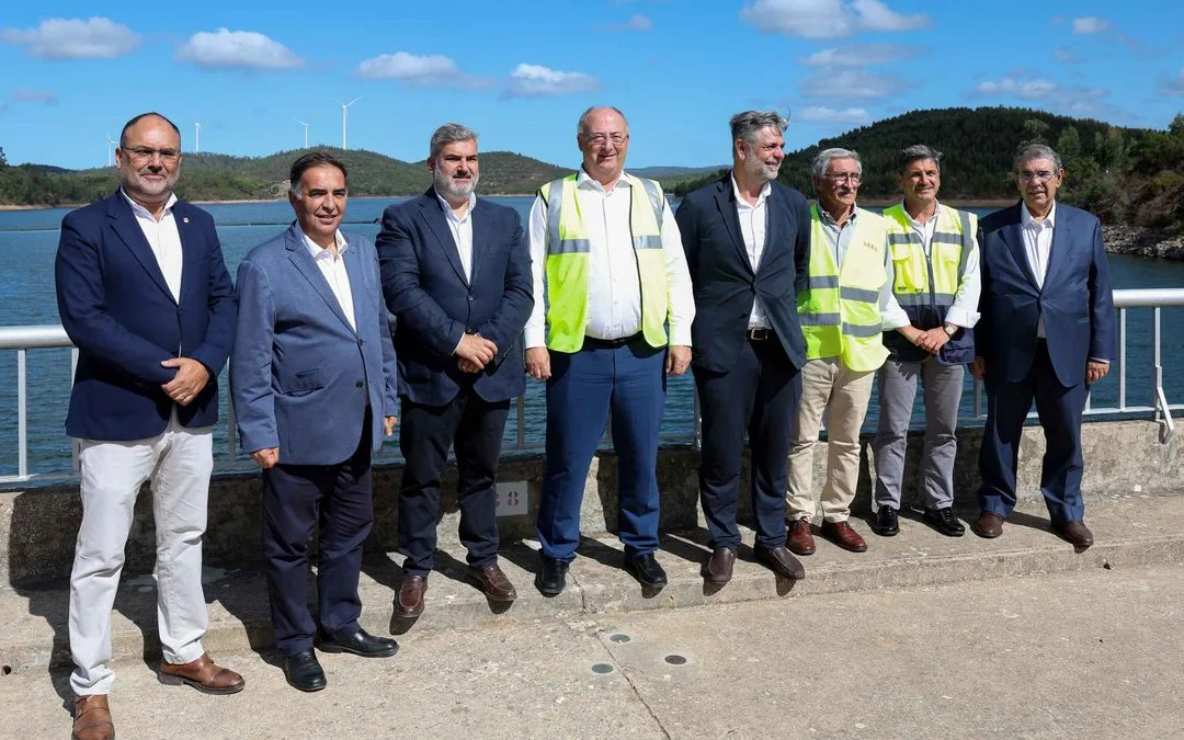 Ministro da Agricultura visita obras de modernização hídrica no Perímetro Alvor-Bravura